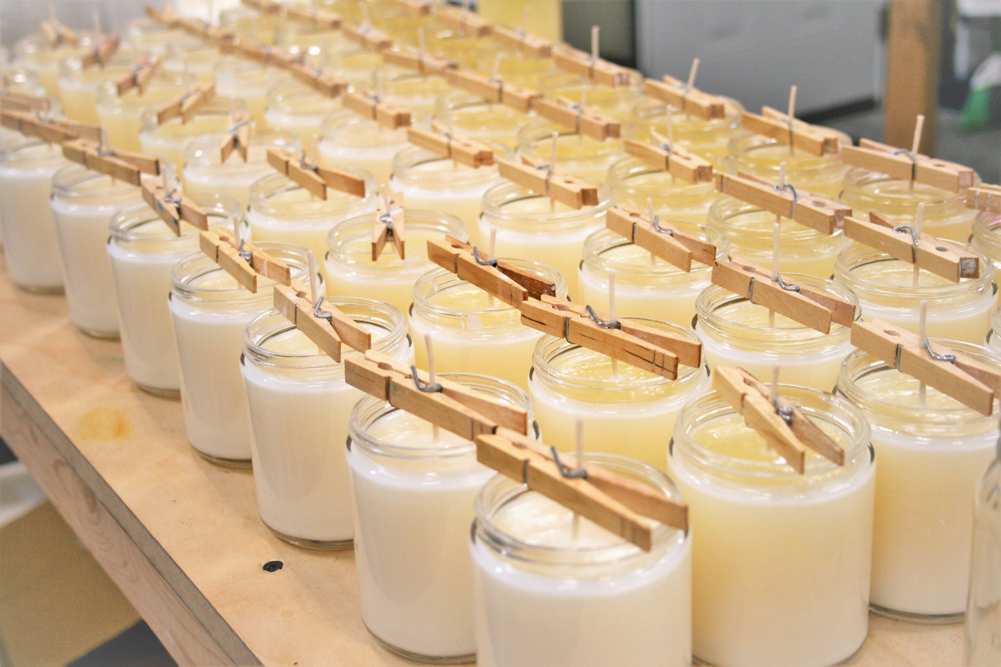 8 oz. "Joy to the World" Christmas Graphic Candle, Choose Your Scent