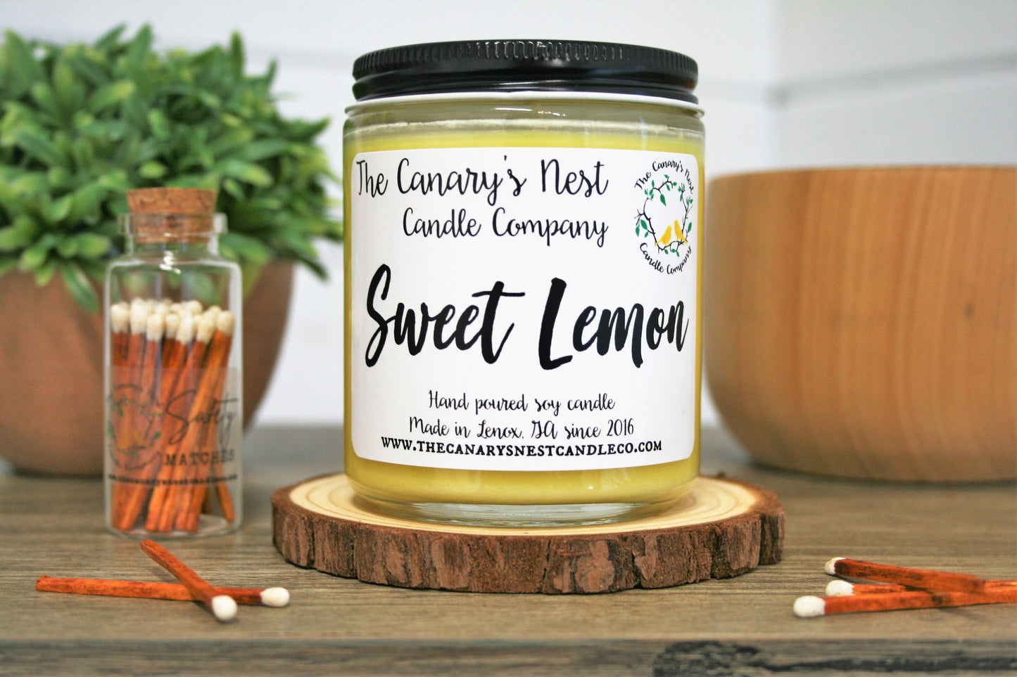 Sweet Lemon Scented Soy Candle